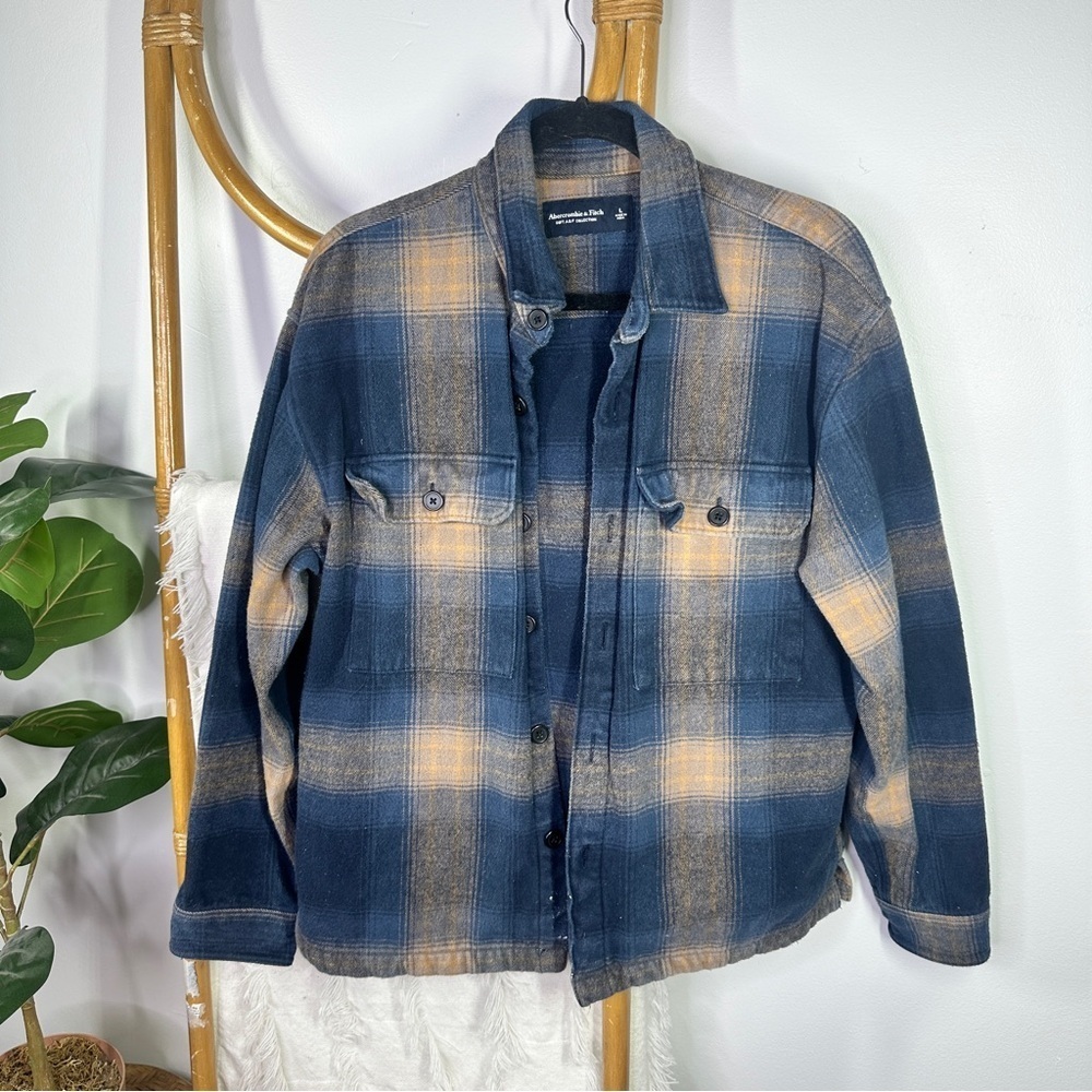 Abercrombie and Fitch Navy and Orange Plaid Shacket sz L